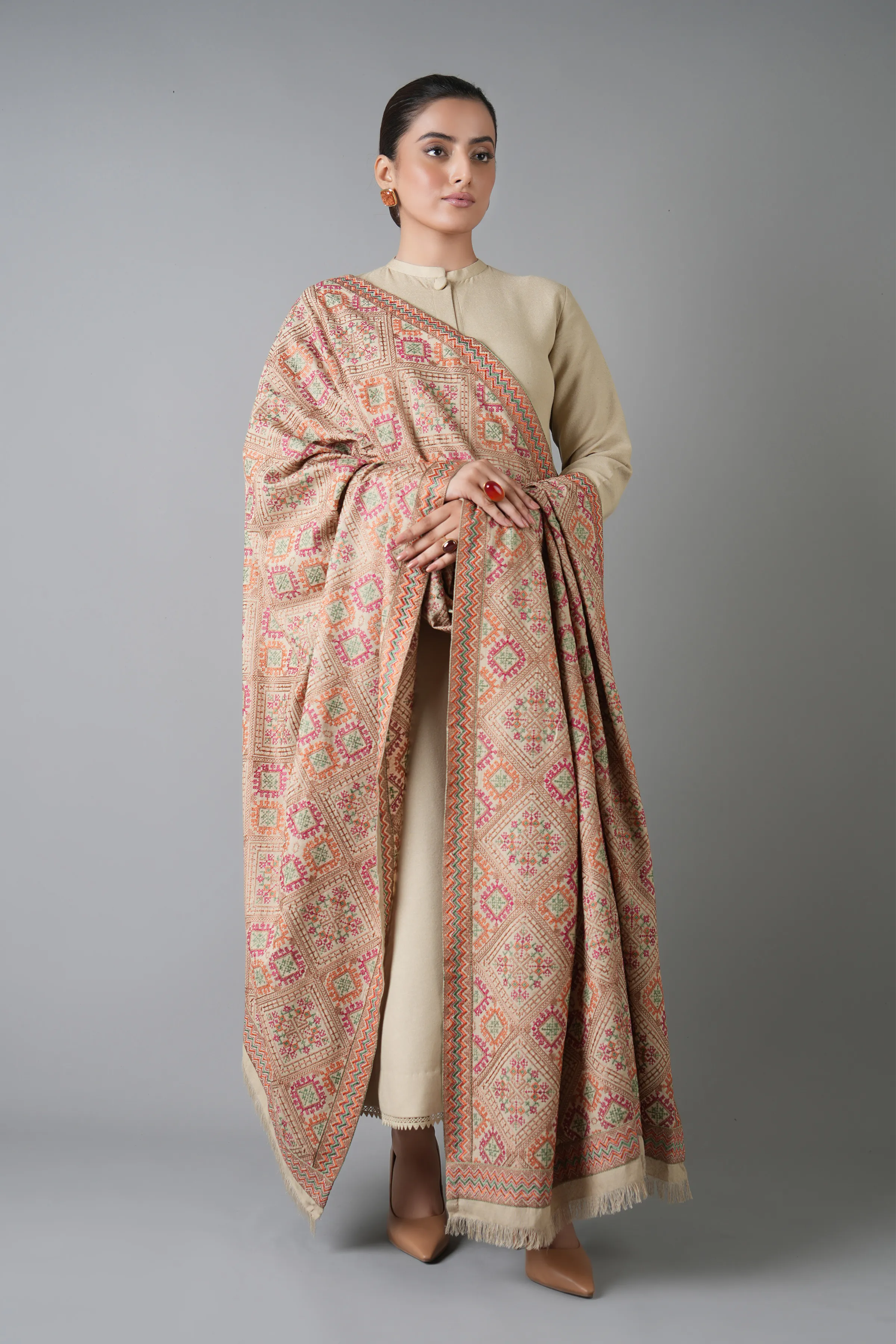 TRIBAL GLOW-01 SHAWL