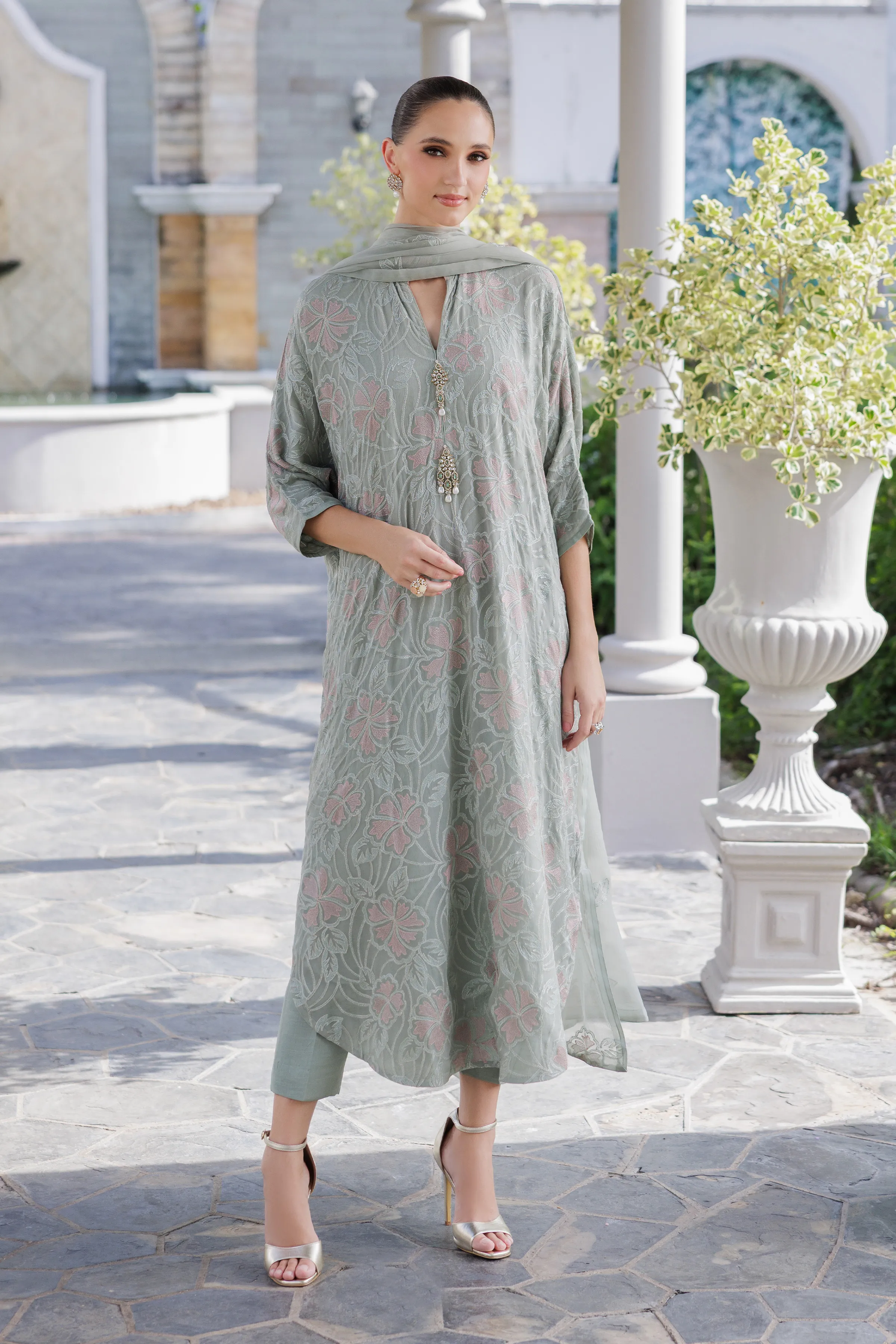 Retail Price: 23,525/-PKR