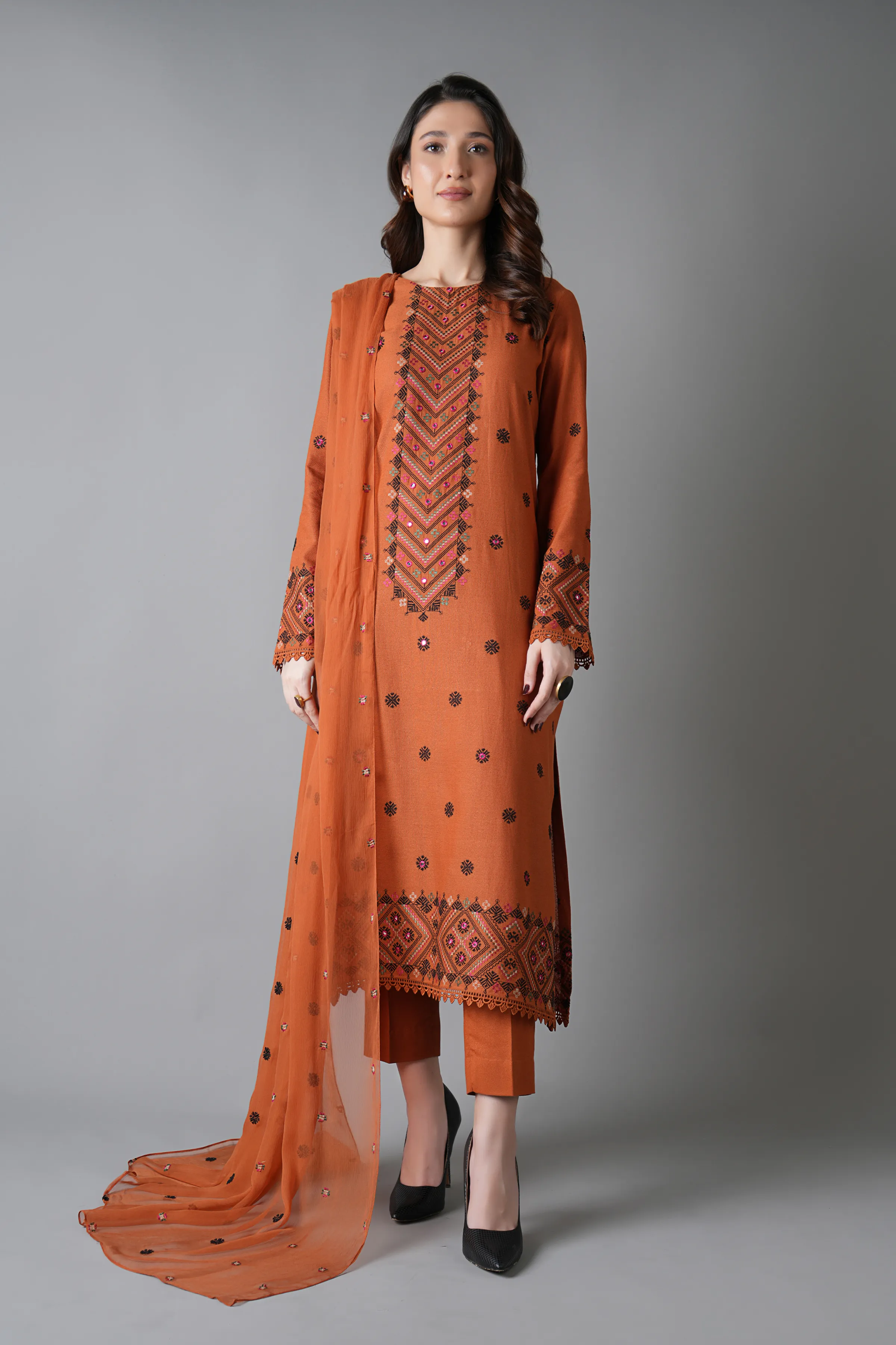 FESTIVE TALES-SHISHA WORK