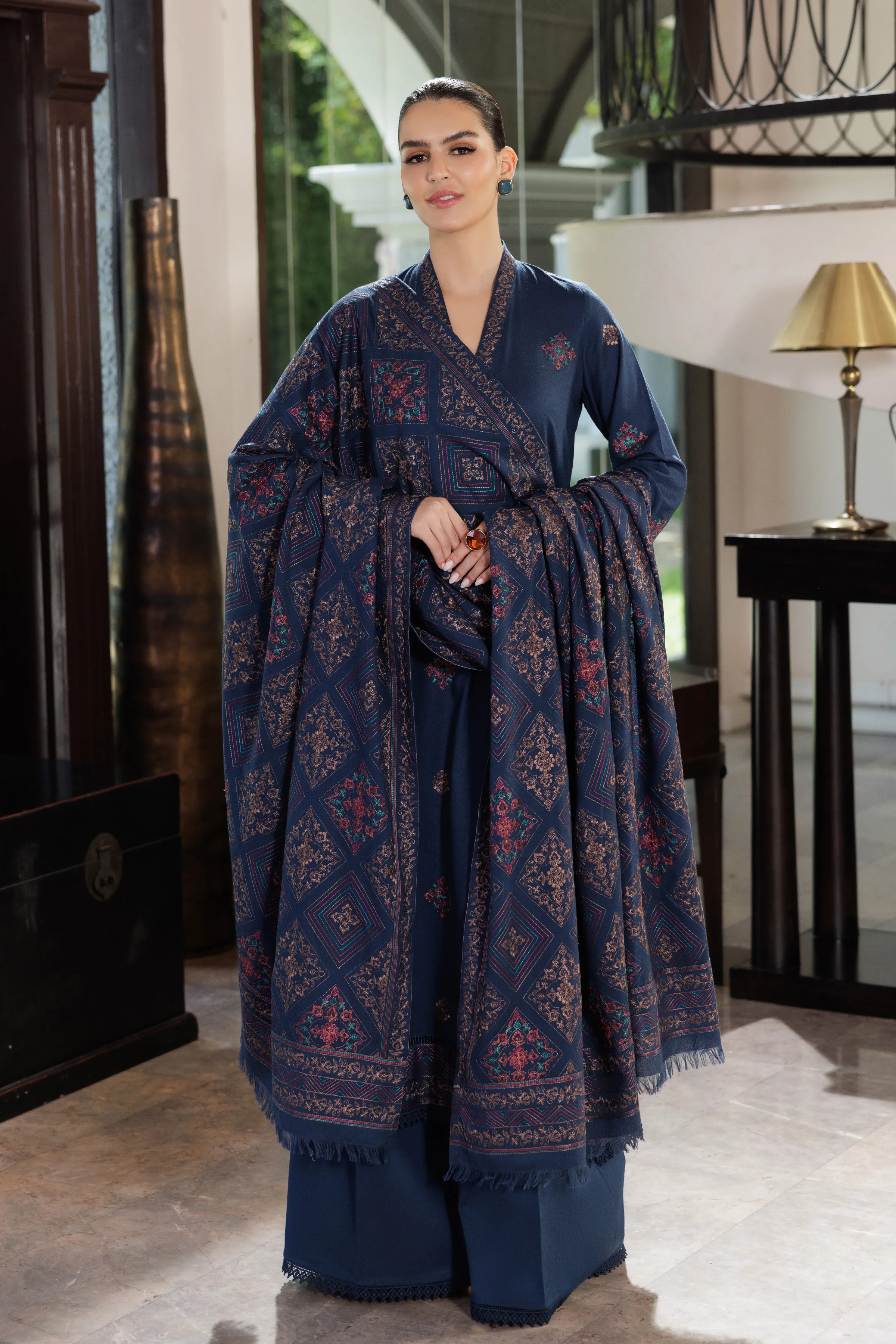 GEOMETRIC FUSION-02 SHAWL | Bareeze