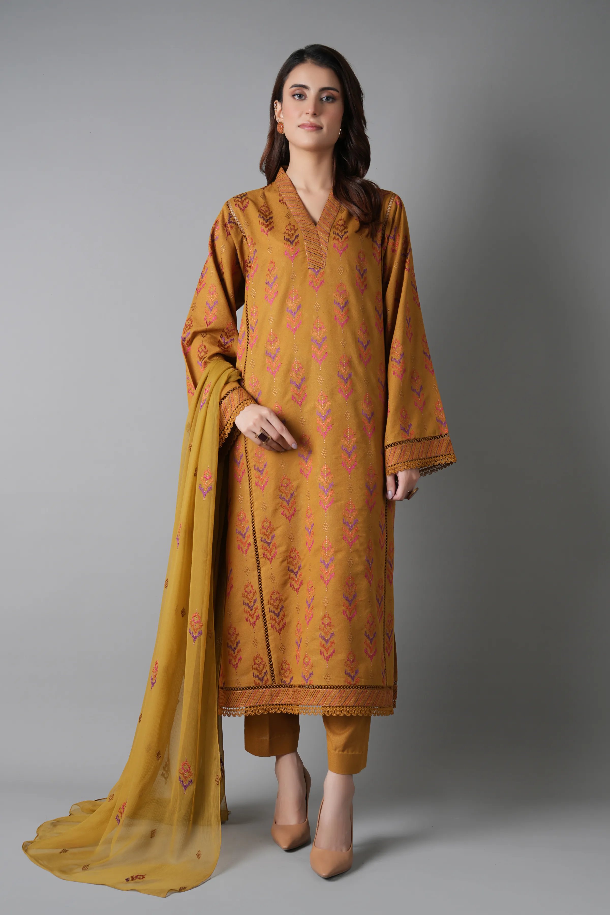 ETHNIC BLOOM