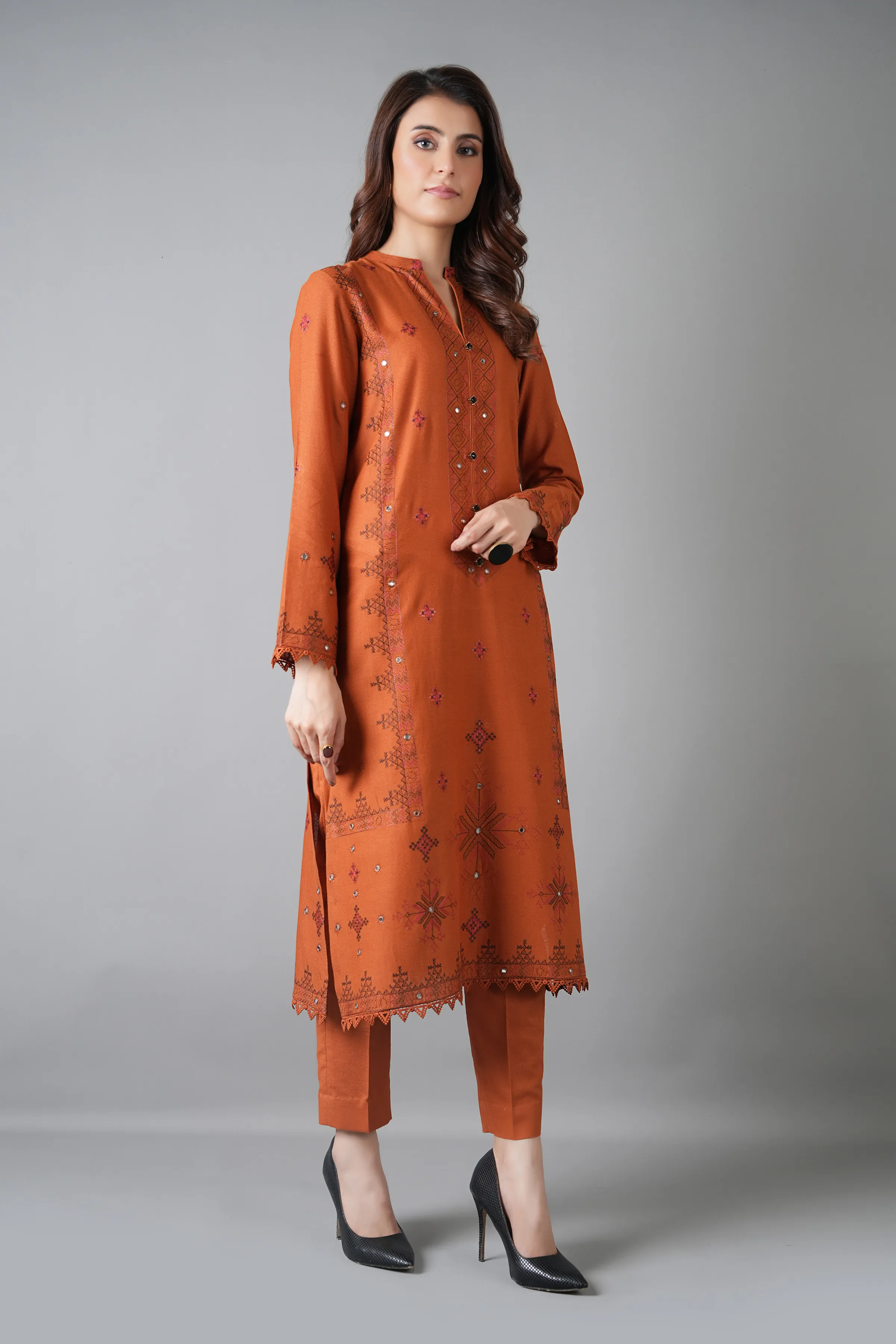 FESTIVE TALES-SHISHA WORK